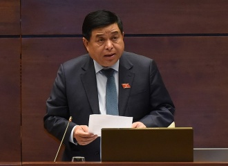 Without raising public debt, Vietnam would miss opportunities for growth: Investment Minister