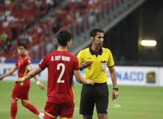 Vietnam lose 0-2 to Thailand in controversial match 