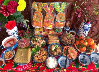 Kitchen God farewell ritual starts traditional Tet Holiday