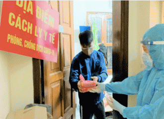 Hanoi distributes over 400,000 Covid-19 Molnupiravir pills for free