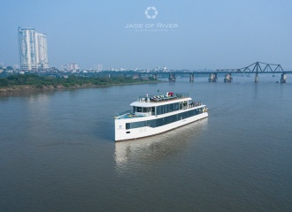 Luxury cruise on Red River launched