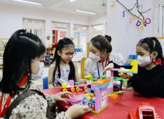 Hanoi welcomes nearly 540,000 kindergartners on the day back to schools