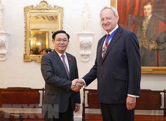 Vietnam looks for UK support in finalizing financial regulations: NA Chairman