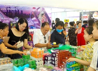 Hanoi-based forum boosts trade with overseas Vietnamese in Thailand