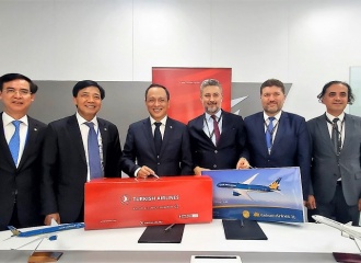 Vietnam Airlines, Turkish Airlines boost cooperation 