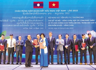 Hanoi – Vientiane bolster economic ties