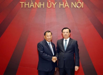 Hanoi's Party leader receives President of the Cambodian Senate