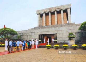 Ho Chi Minh's mausoleum in Hanoi welcomes 1.2 million visitors in Q1