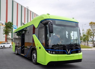 Hanoi needs innovative strategies to promote green buses