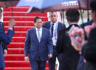 Prime Minister Pham Minh Chinh touches down in China for  Expo and summit 