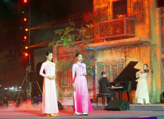 Hanoi Ao Dai Tourism Festival 2023 opened