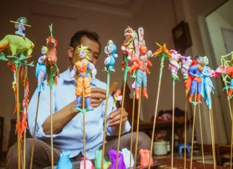 Hanoi gives special policies to artisans