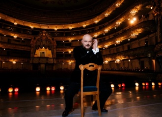 World-class singer Vladislav Sulimsky hits stage at Ho Guom Opera