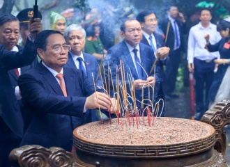 Vietnam celebrates Hung Kings Commemoration Day 