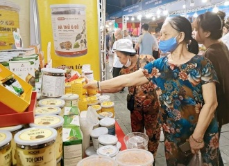 Vietnam export-oriented trade fair attracts 80 businesses nationwide