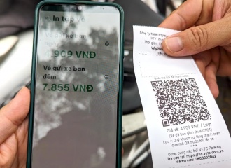 Positive response to cashless car parking in Hanoi