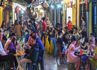 Food safety to protect Hanoi street food brand