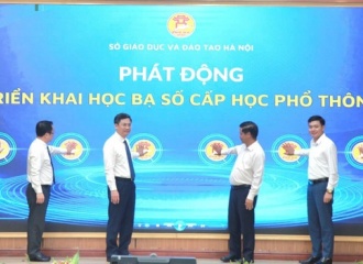 Hanoi introduces electronic student records in secondary education