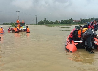 US announces $1 million for immediate relief efforts for Vietnam 