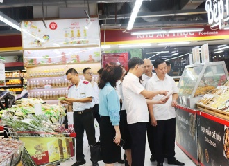 Hanoi authorities ensure food safety in aftermath of Typhoon Yagi