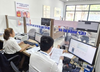 Hanoi pilots centralized administrative service center