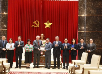 Hanoi Party Committee strengthens ties with Argentina's Justicialist Party