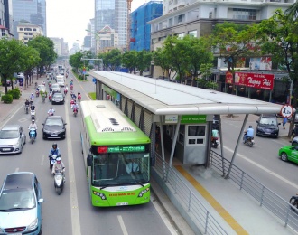 Bus commuting increasingly preferred by Hanoi residents