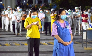 Ho Chi Minh City maintains production while imposing partial lockdown 