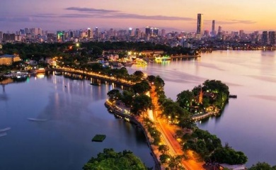 Why is Vietnam more attractive than ASEAN-4 as manufacturing alternative?