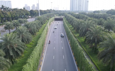 Hanoi's greenery underpass cool down the heat of Summer