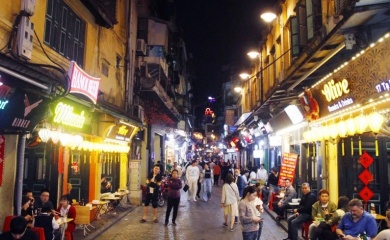 Hanoi tourism rebounds in first half with 42% visitor growth