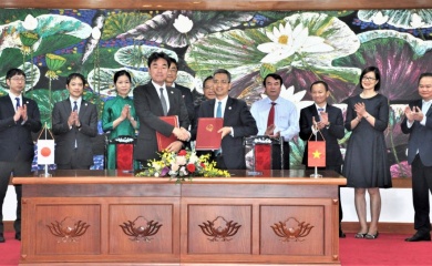 Japan provides US$422 million ODA loans to Vietnam 