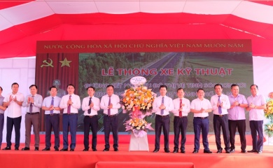 Hanoi completes $27-million road to Soc Son satellite urban area