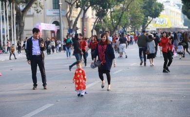 Roads around Hoan Kiem Lake not open to pedestrians during Tet