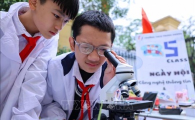 Vietnamese students' skills recognized in PISA survey 