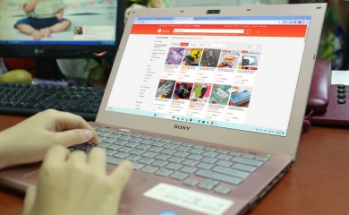 Hanoi earns nearly US$390m from taxing e-commerce 