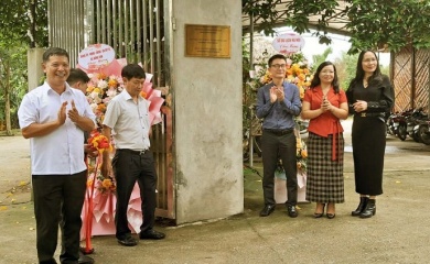 Standard certification awarded to local restaurant in Hanoi