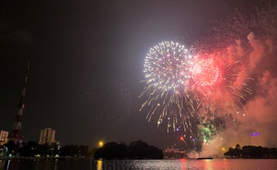 Hanoi calls off firework displays to support storm-hit people