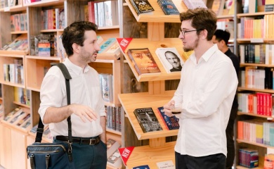 Hanoi translator opens bookstore fueled by passion for reading