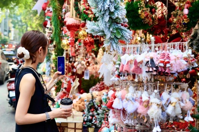 Hang Ma Street gears up for festive season